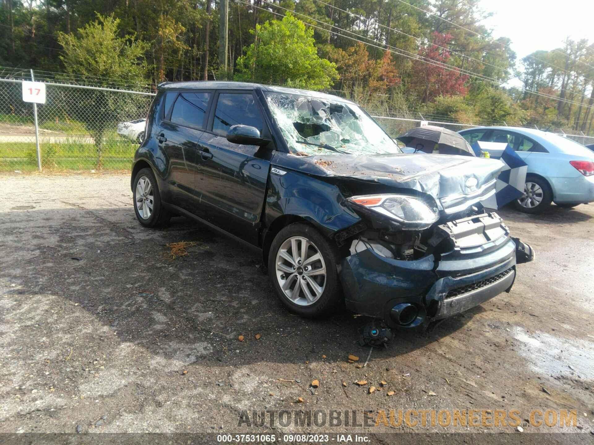 KNDJP3A55J7590409 KIA SOUL 2018