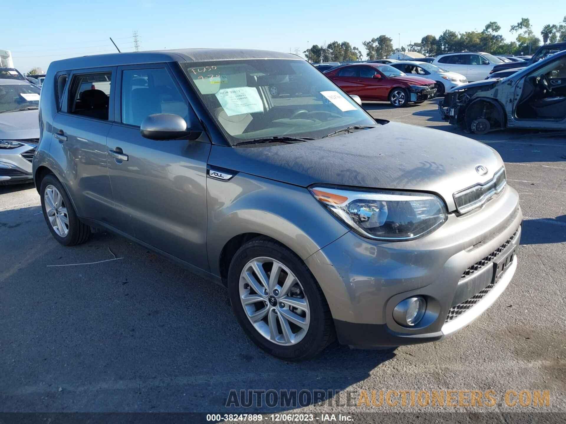 KNDJP3A55J7593617 KIA SOUL 2018