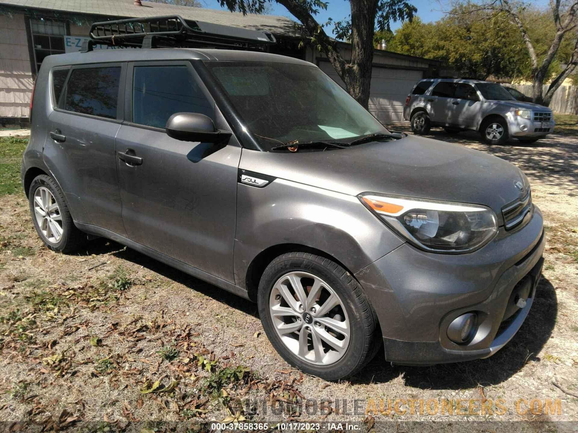 KNDJP3A56J7512477 KIA SOUL 2018