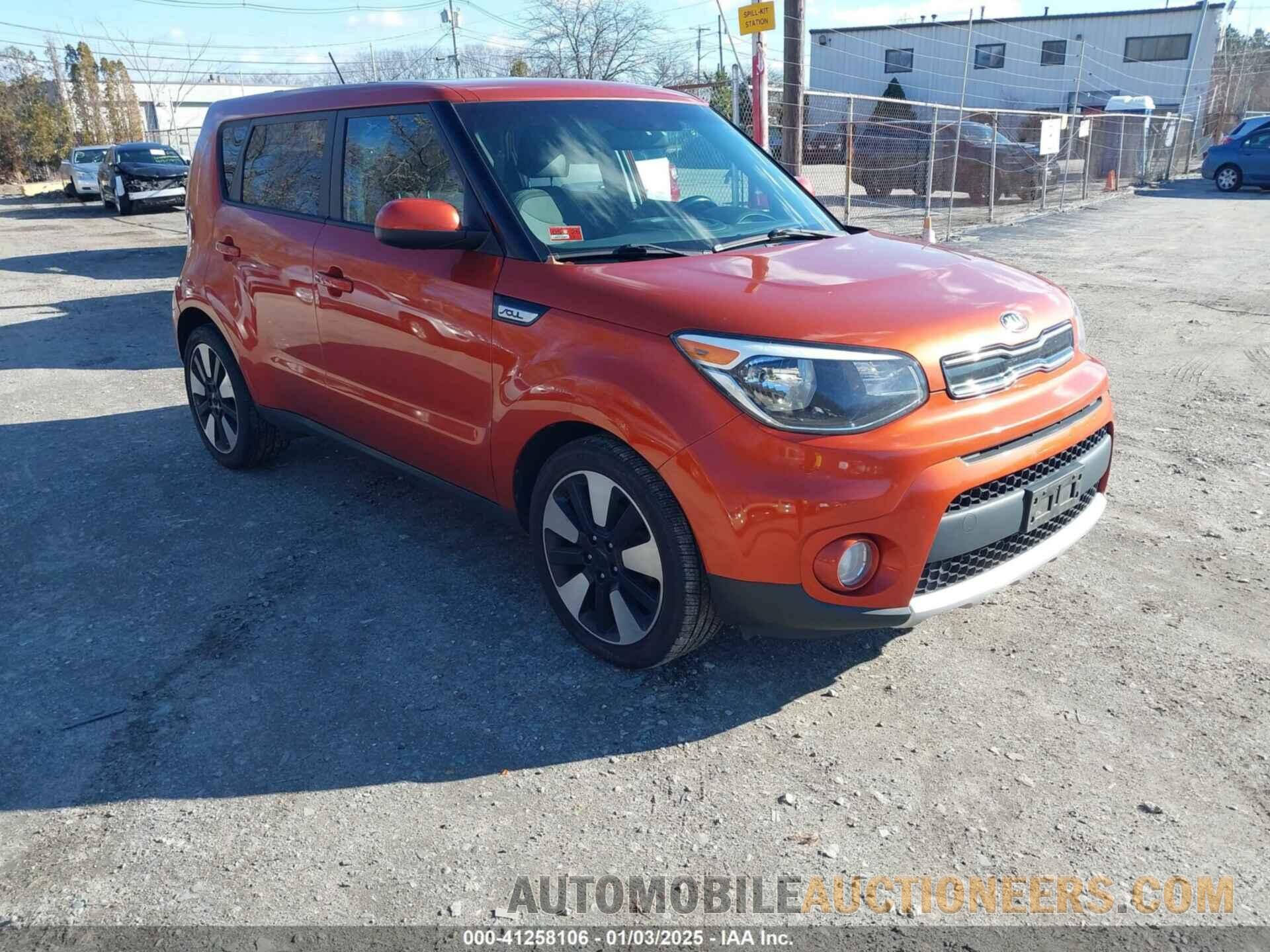 KNDJP3A56J7519588 KIA SOUL 2018