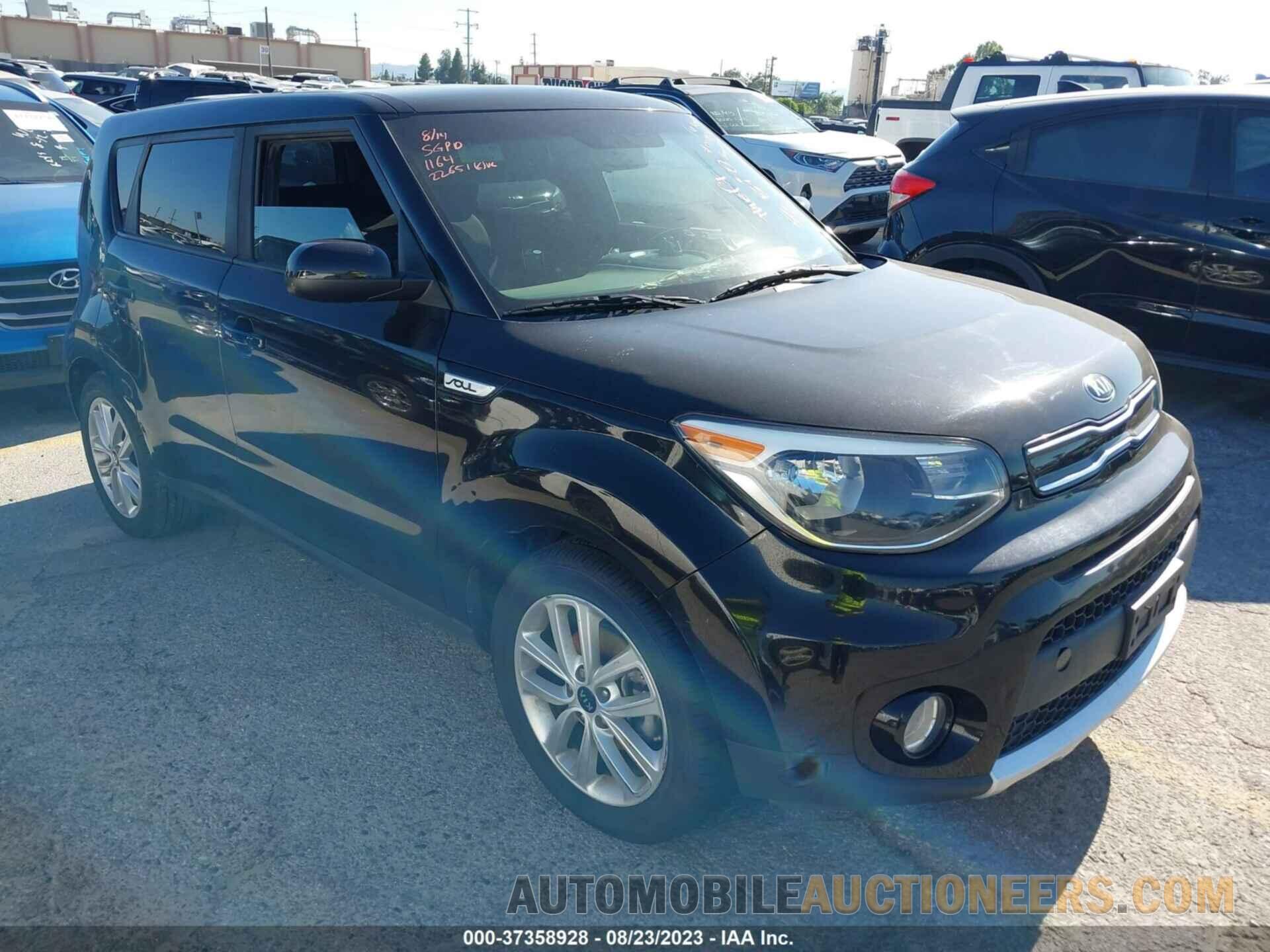 KNDJP3A56J7591164 KIA SOUL 2018