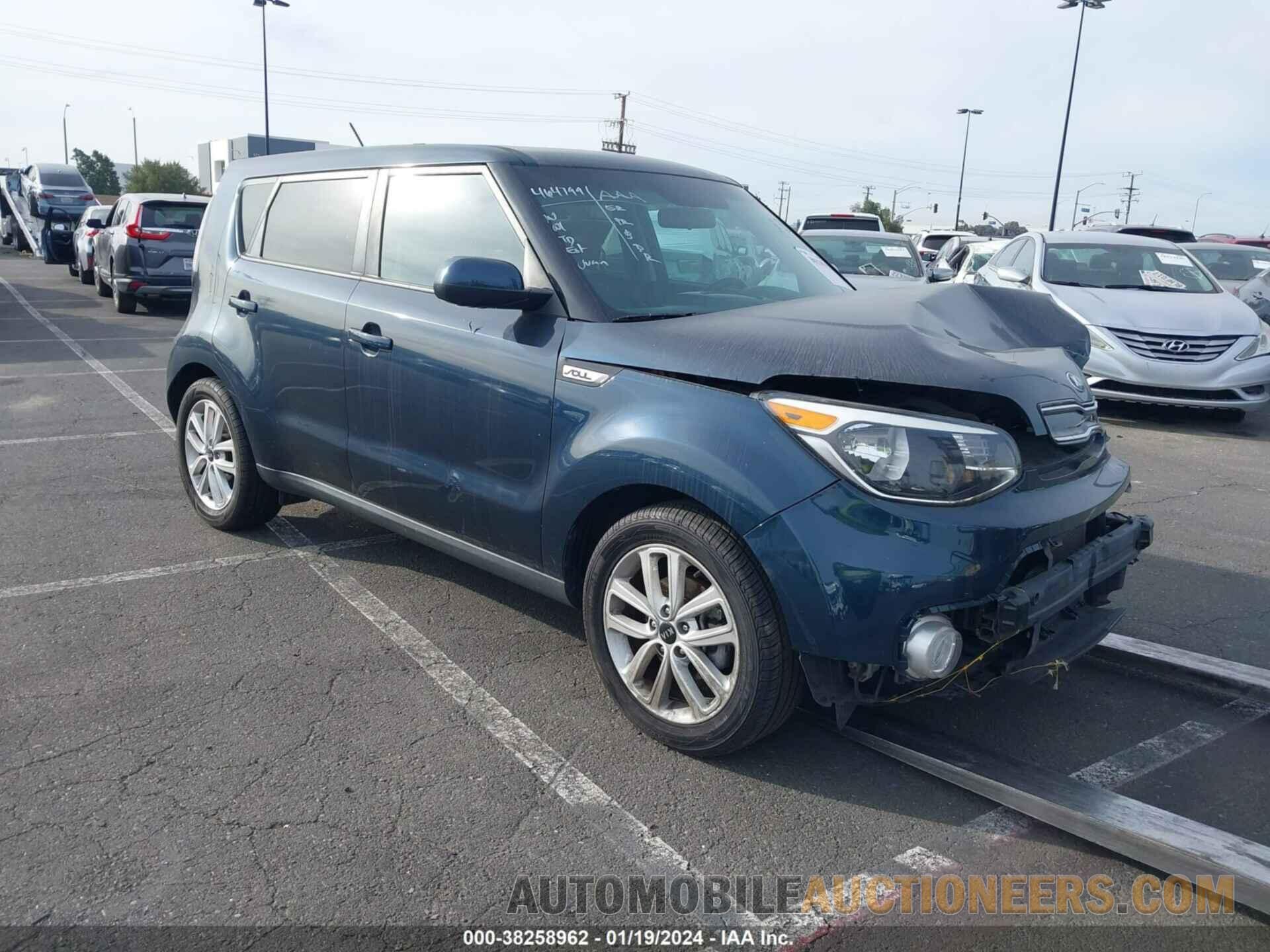 KNDJP3A56J7595487 KIA SOUL 2018