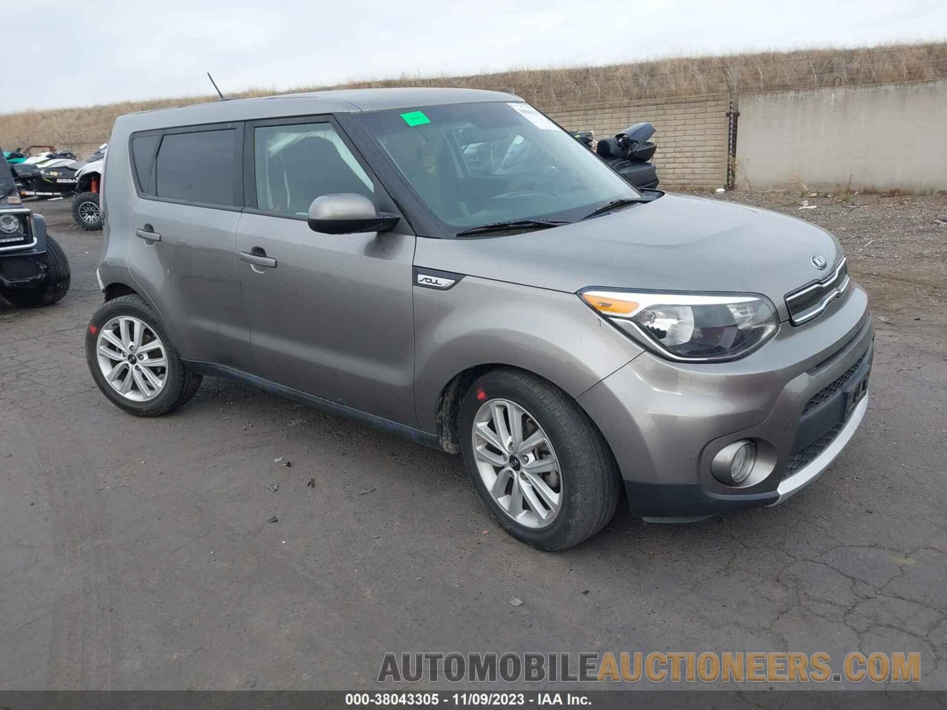 KNDJP3A56J7601028 KIA SOUL 2018