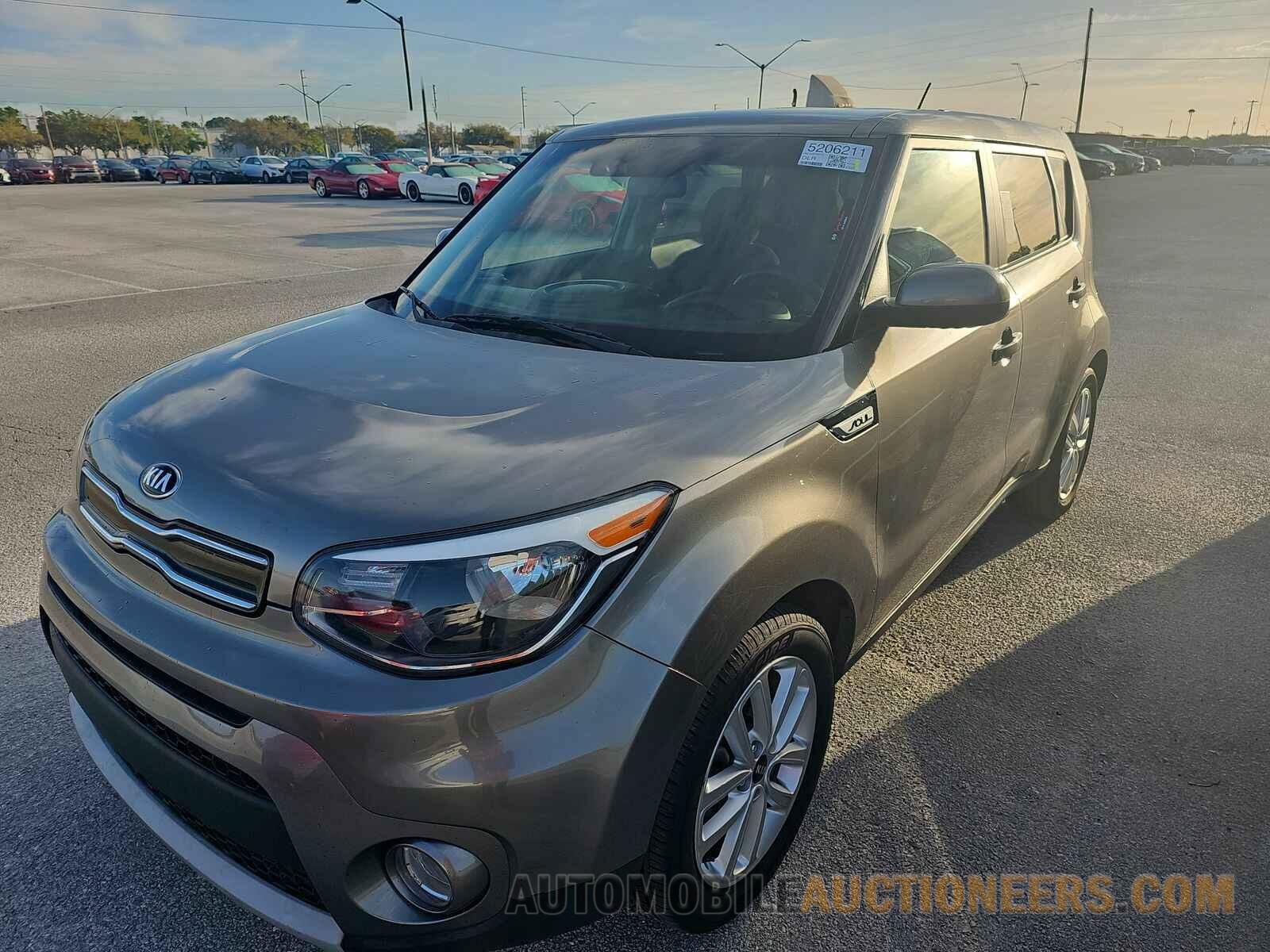 KNDJP3A56K7672019 Kia Soul 2019