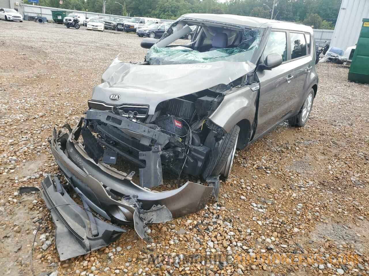 KNDJP3A57J7523147 KIA SOUL 2018