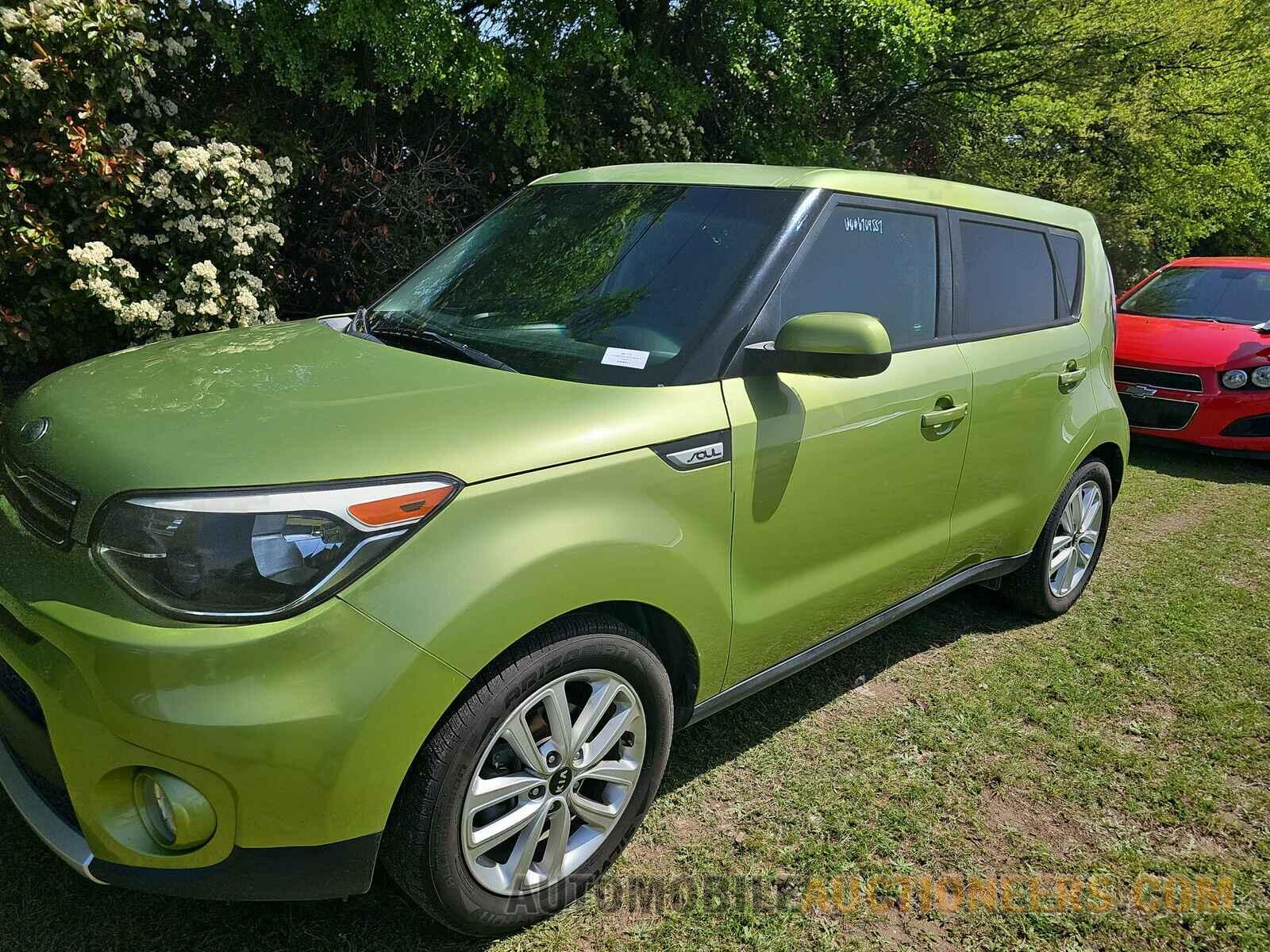 KNDJP3A58H7876815 Kia Soul 2017