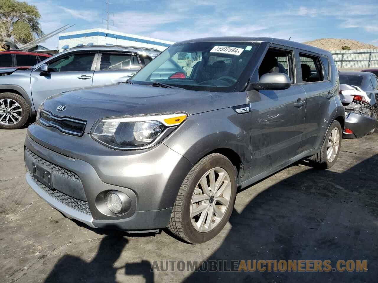 KNDJP3A58J7536926 KIA SOUL 2018