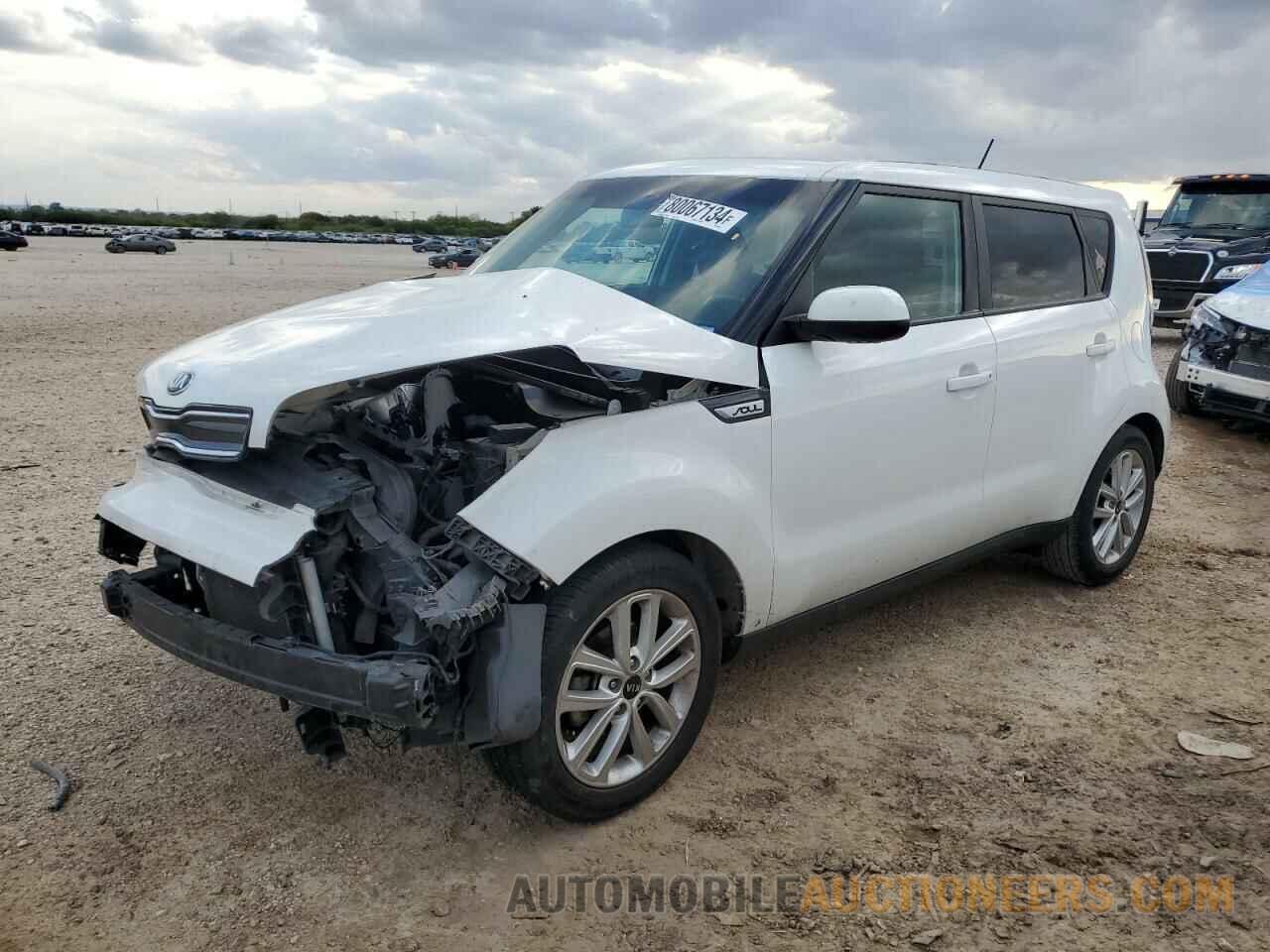 KNDJP3A58J7569666 KIA SOUL 2018