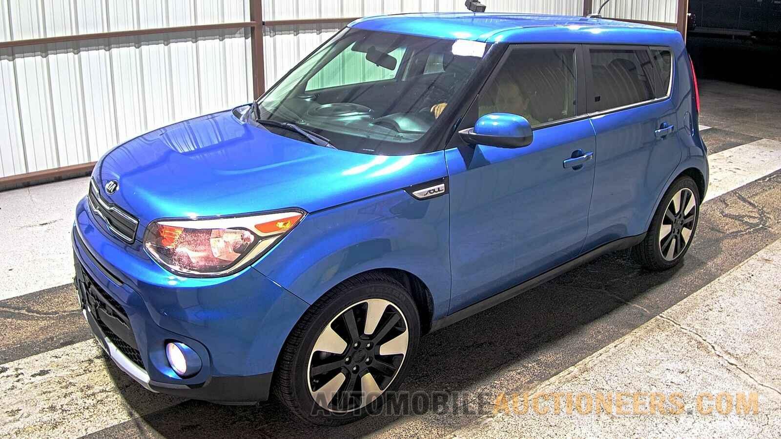 KNDJP3A58J7586306 Kia Soul 2018