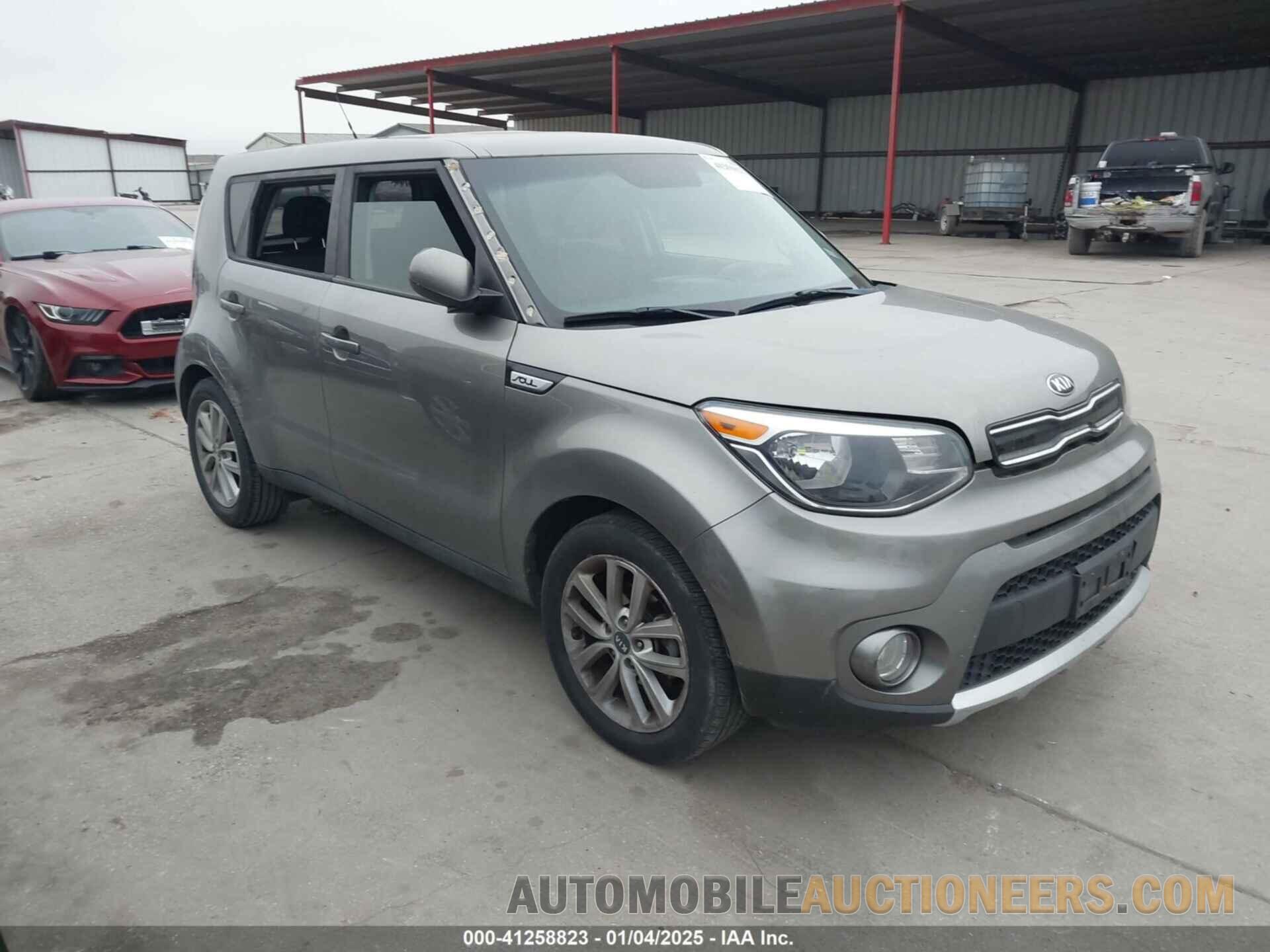 KNDJP3A58J7601726 KIA SOUL 2018