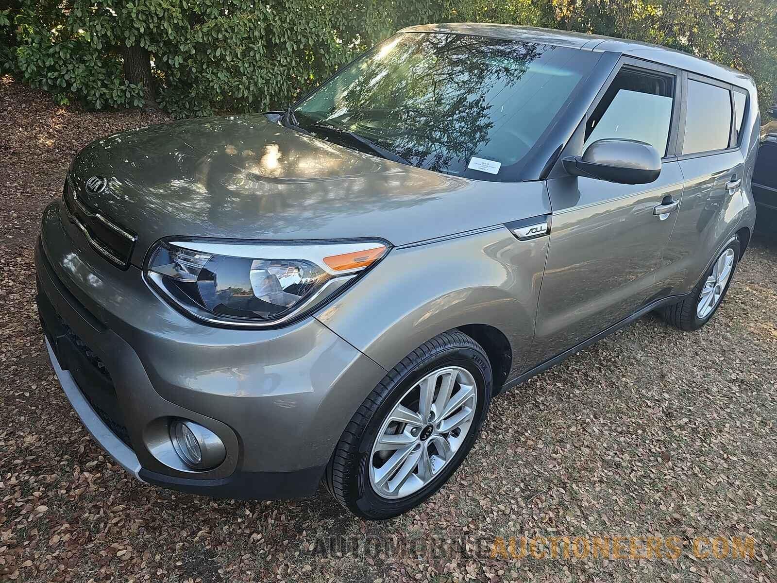 KNDJP3A58K7696662 Kia Soul 2019