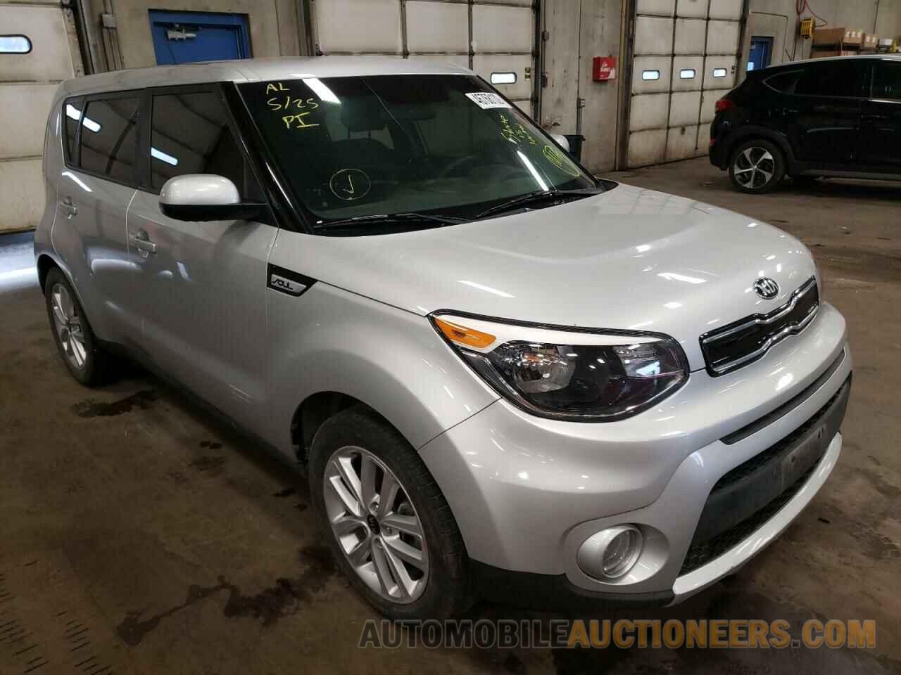 KNDJP3A59J7505197 KIA SOUL 2018