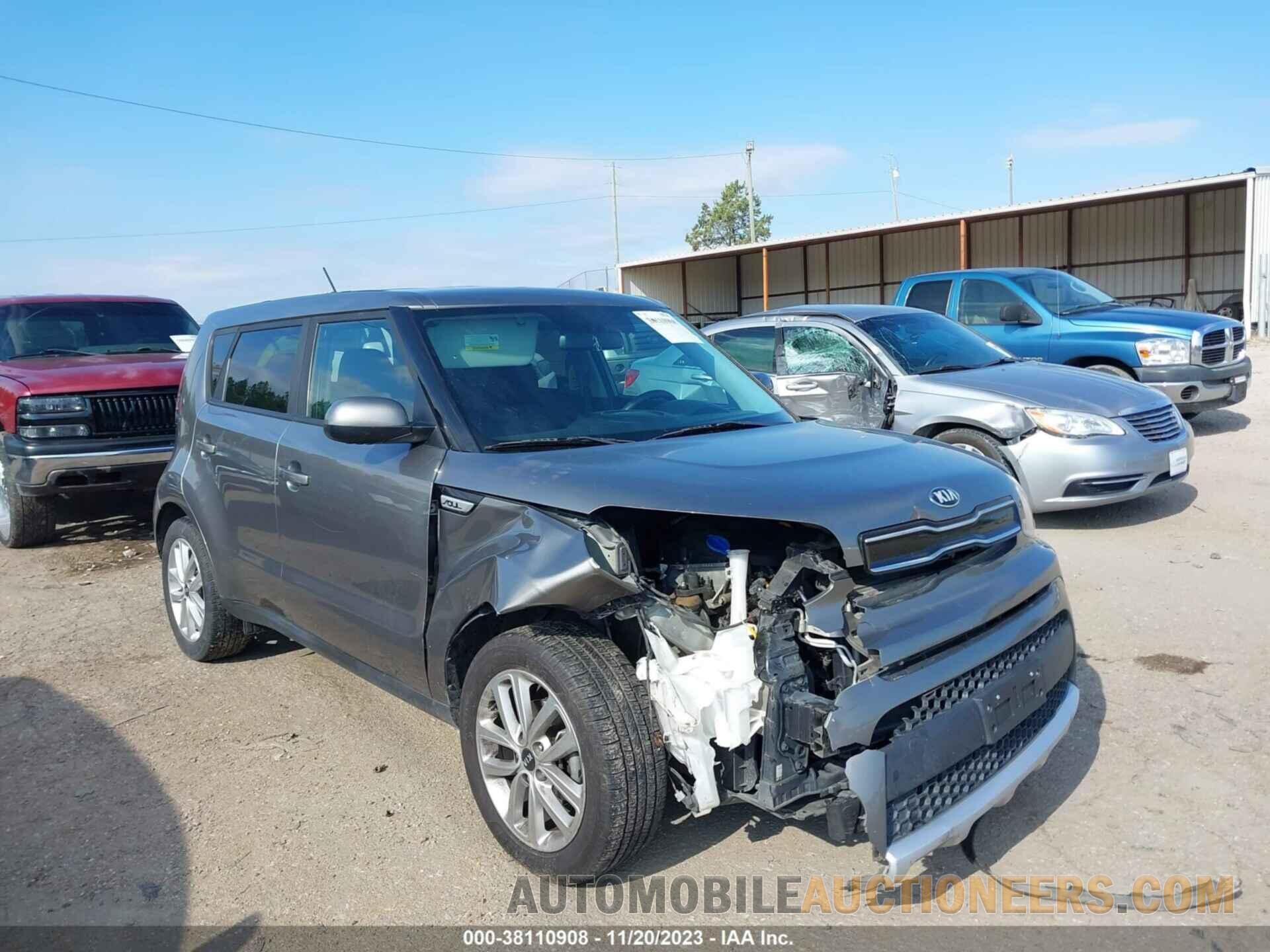 KNDJP3A59J7561141 KIA SOUL 2018