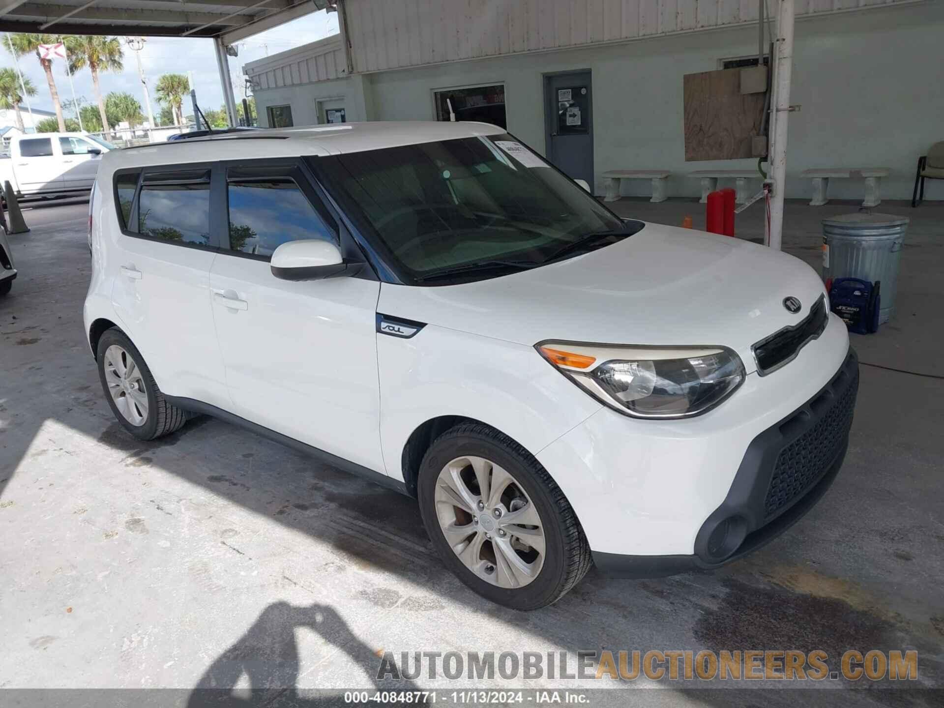 KNDJP3A5XF7162004 KIA SOUL 2015