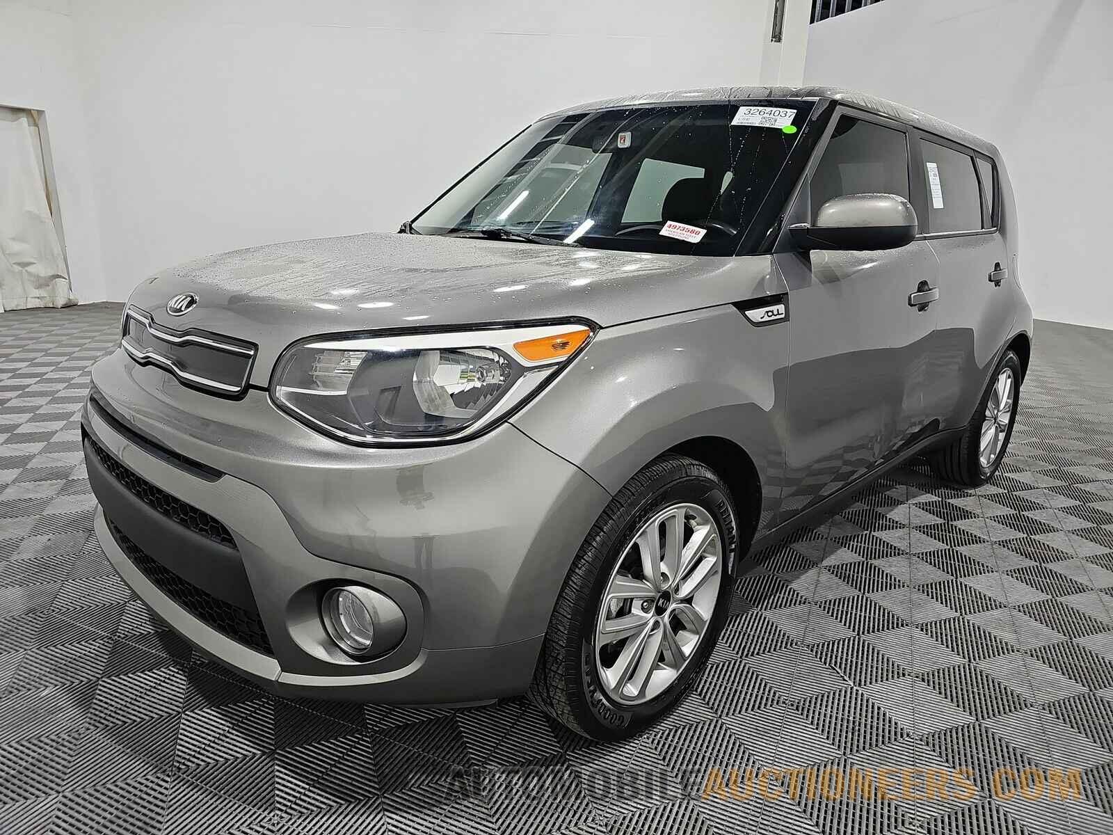 KNDJP3A5XH7493913 Kia Soul 2017