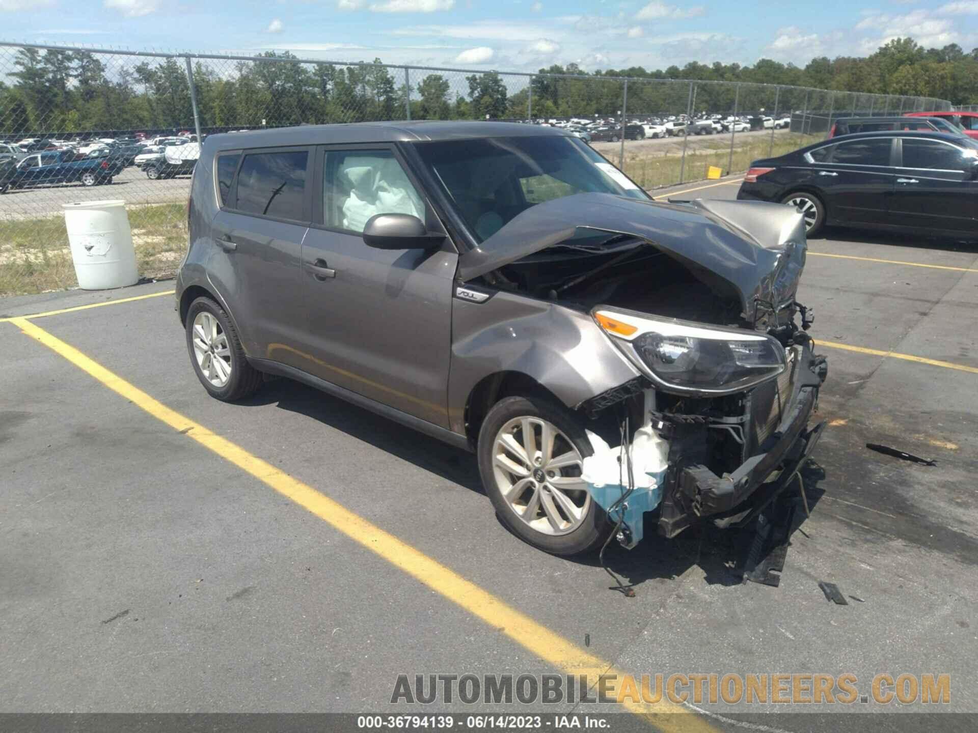 KNDJP3A5XJ7518623 KIA SOUL 2018