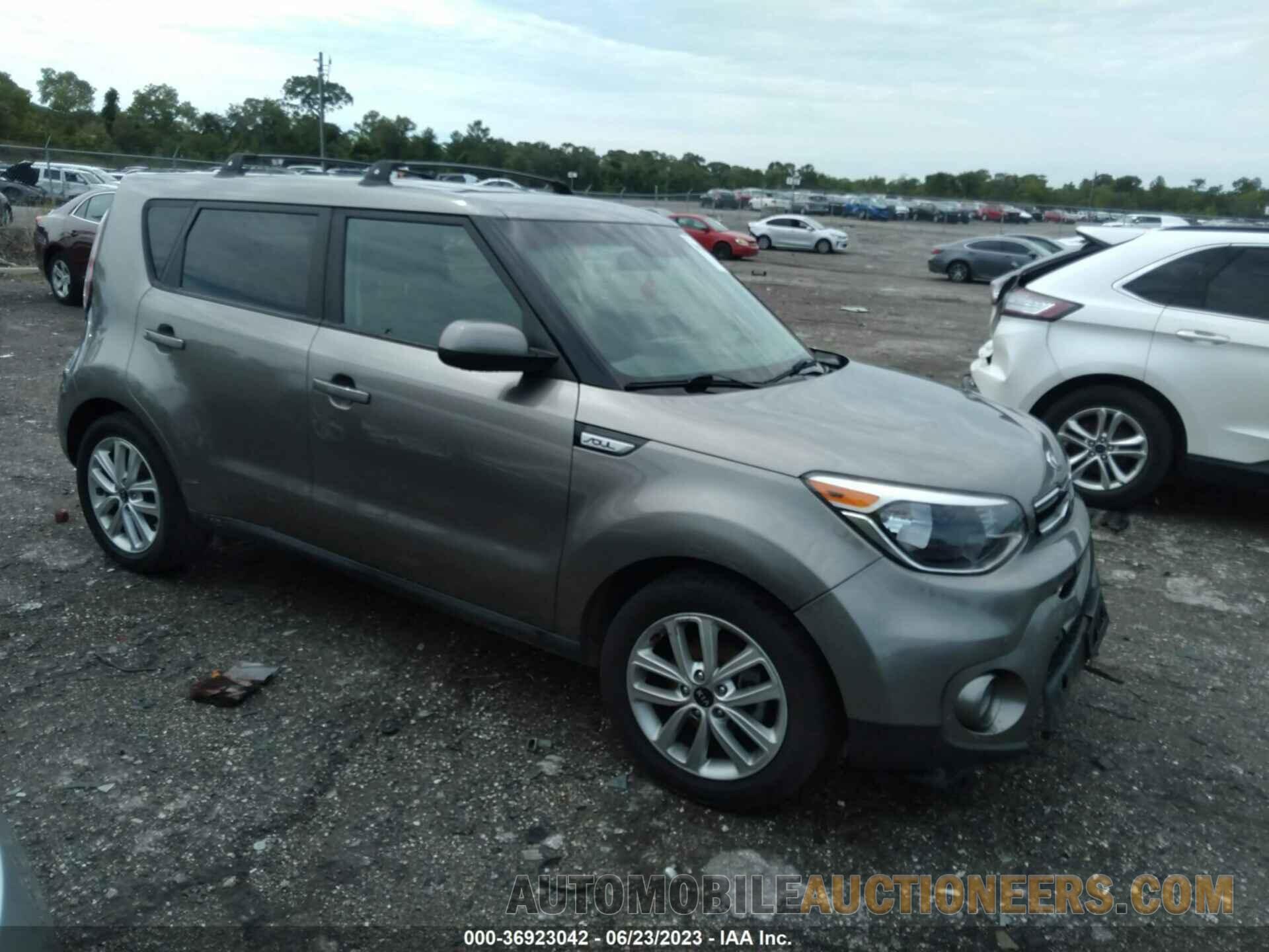 KNDJP3A5XJ7592057 KIA SOUL 2018