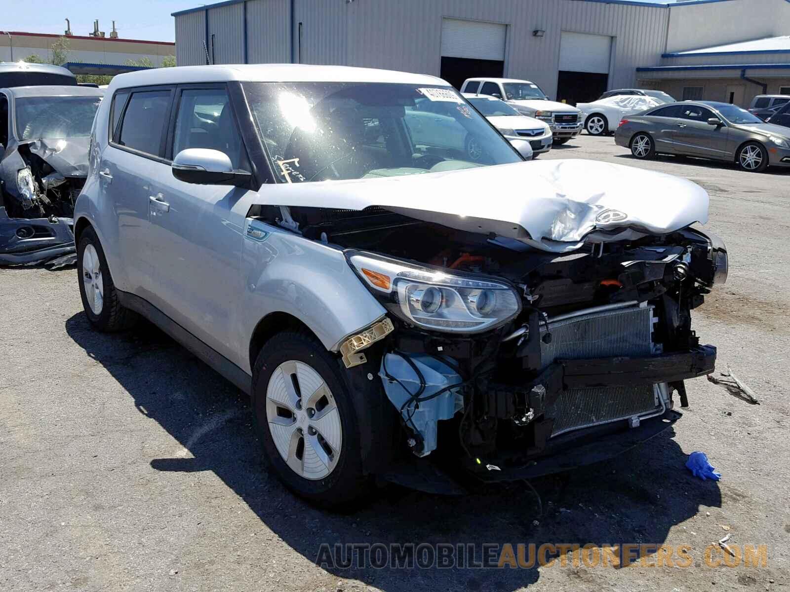 KNDJP3AE5G7006499 KIA SOUL 2016