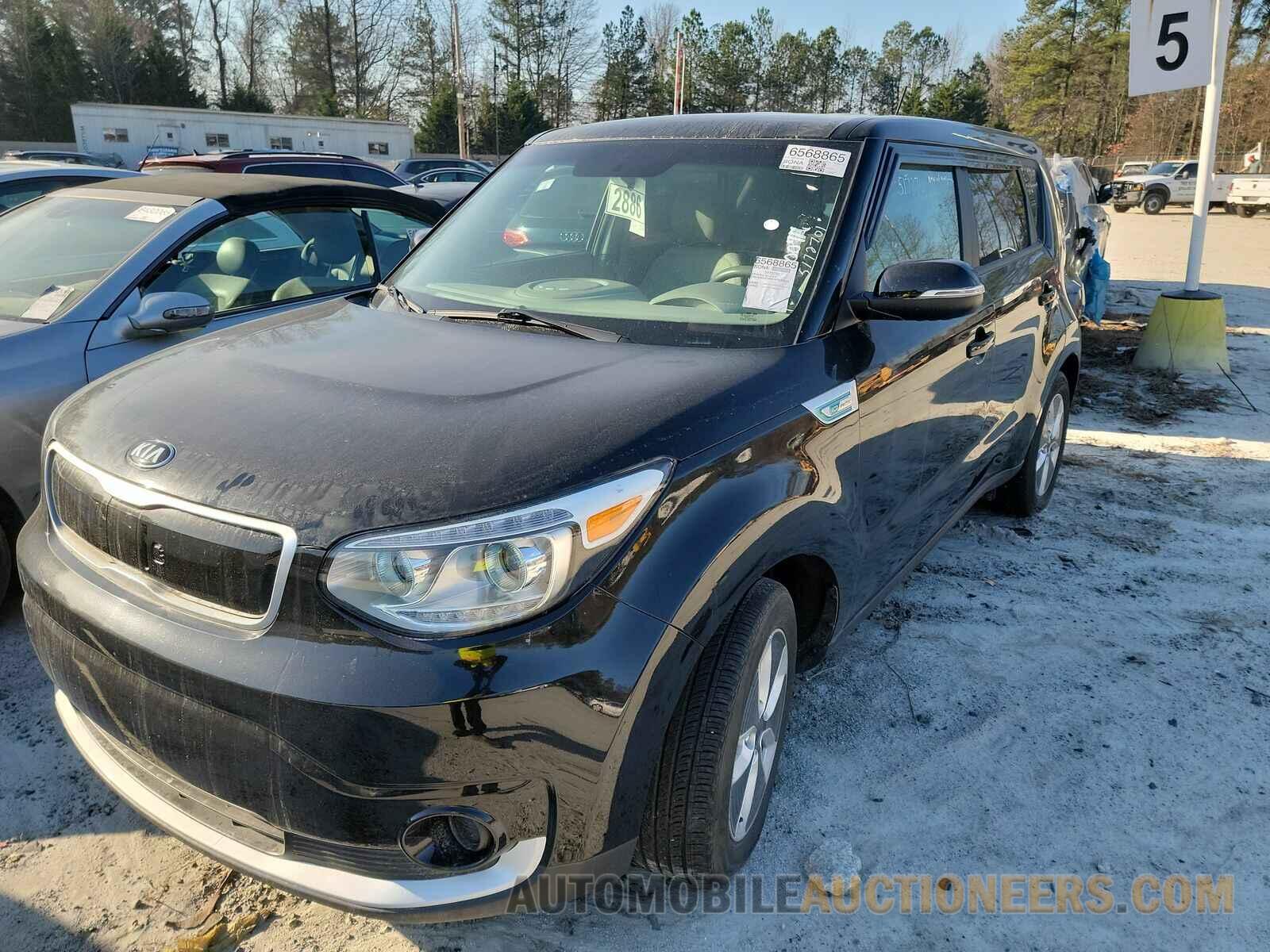 KNDJP3AE6K7039049 Kia Soul 2019