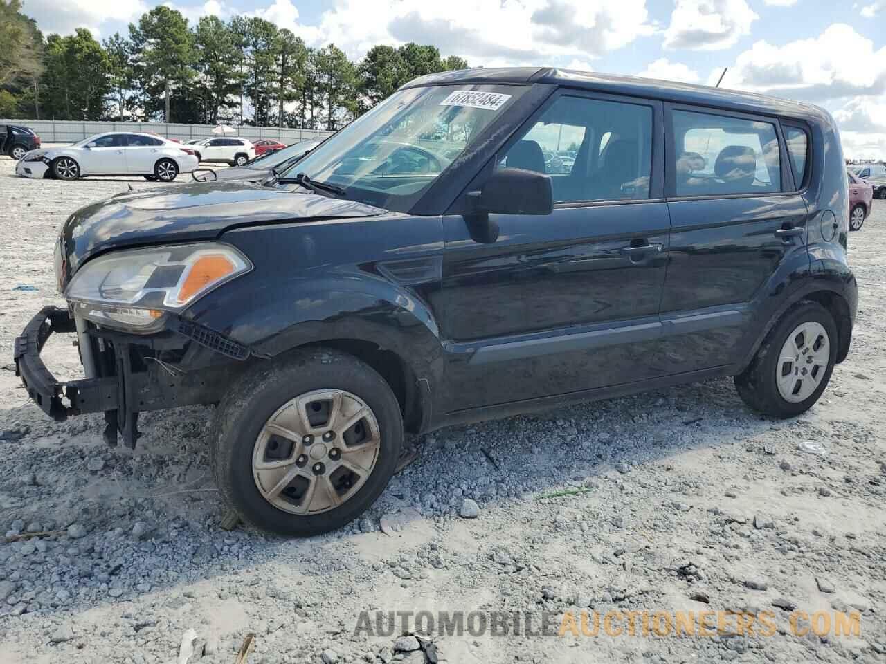 KNDJT2A19B7237174 KIA SOUL 2011