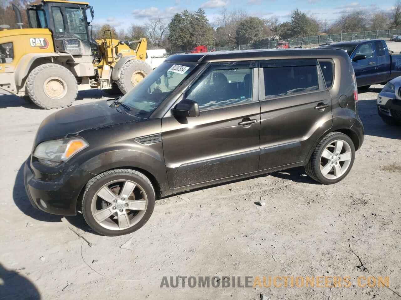 KNDJT2A20B7214679 KIA SOUL 2011