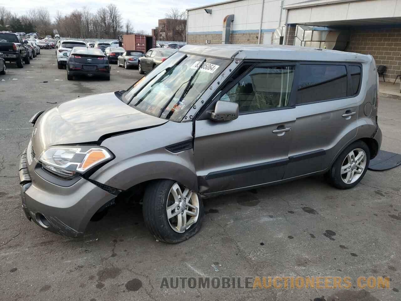 KNDJT2A25B7330587 KIA SOUL 2011