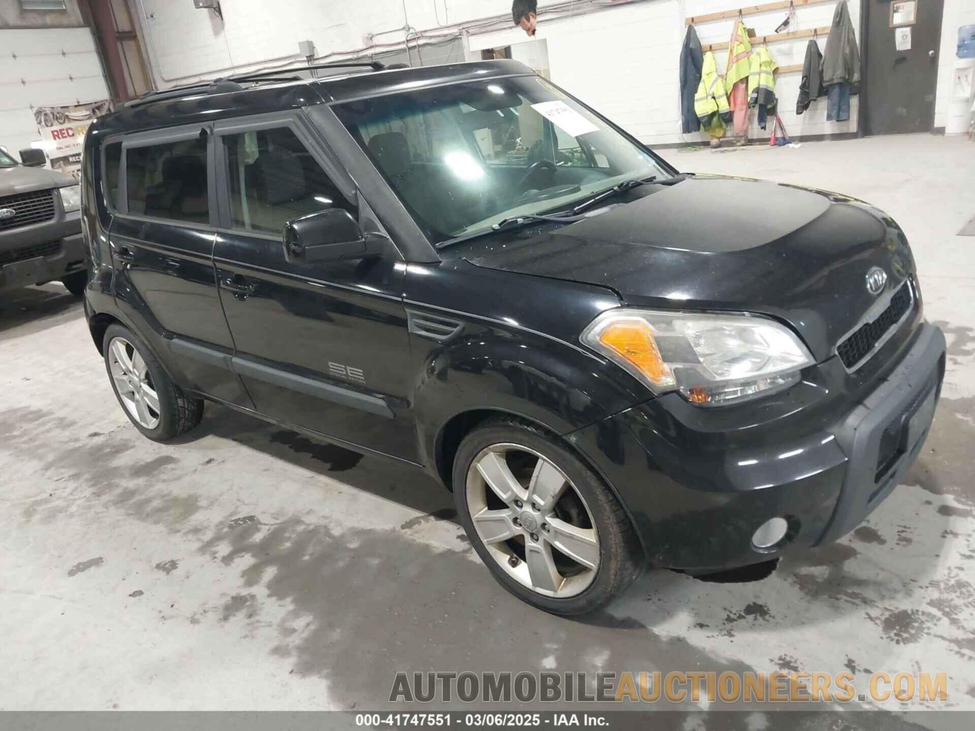 KNDJT2A2XB7196479 KIA SOUL 2011