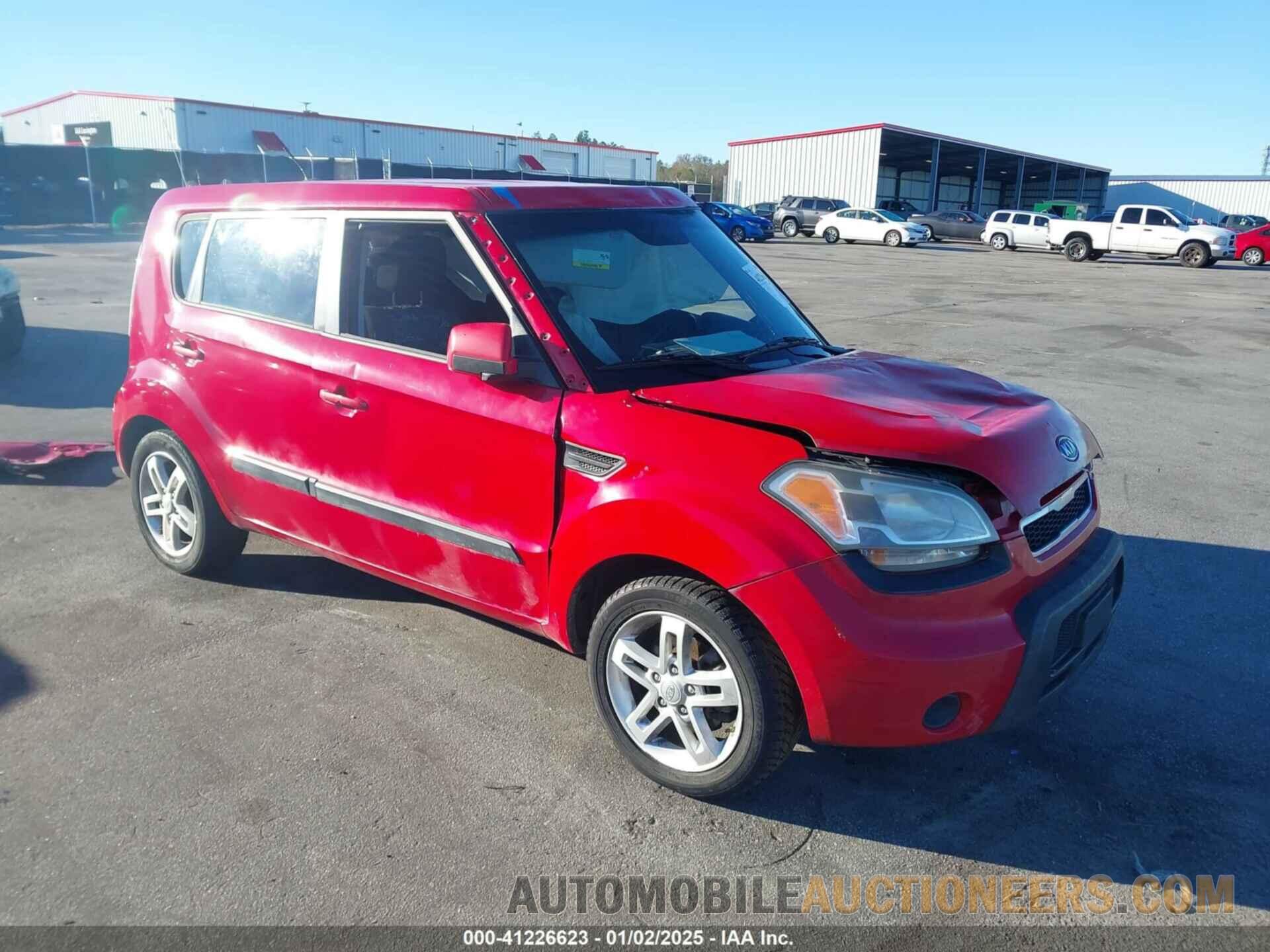 KNDJT2A2XB7256230 KIA SOUL 2011