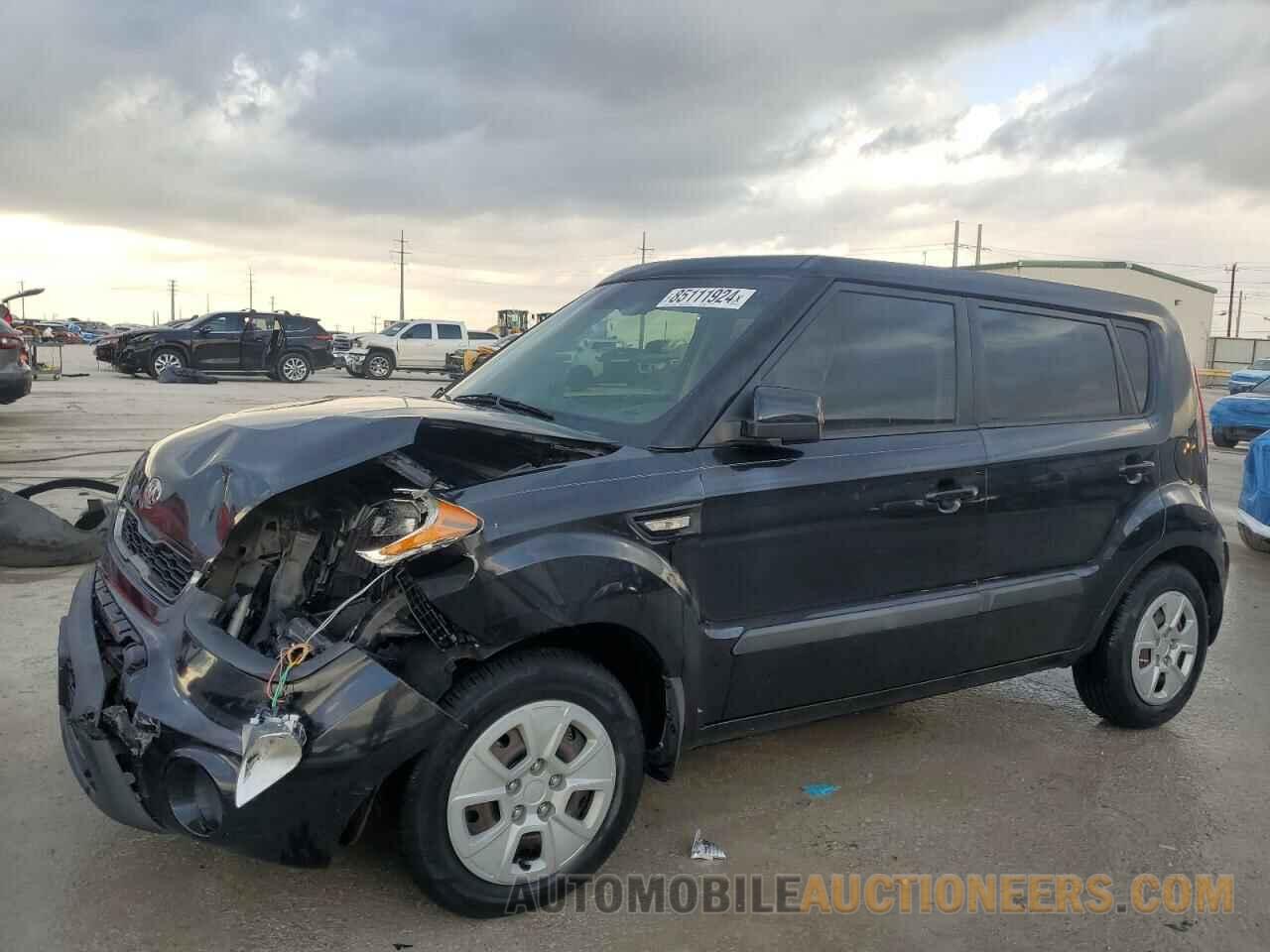 KNDJT2A52D7535555 KIA SOUL 2013