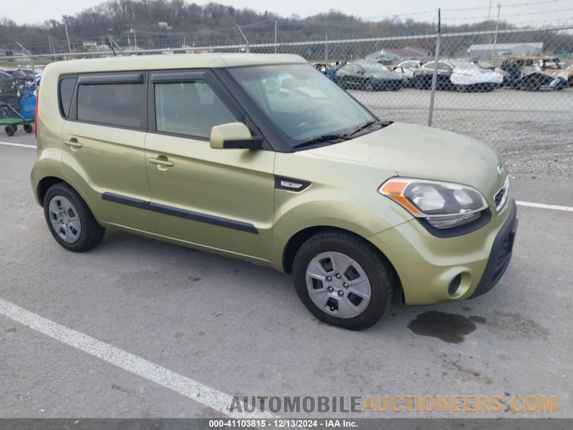 KNDJT2A53C7475686 KIA SOUL 2012