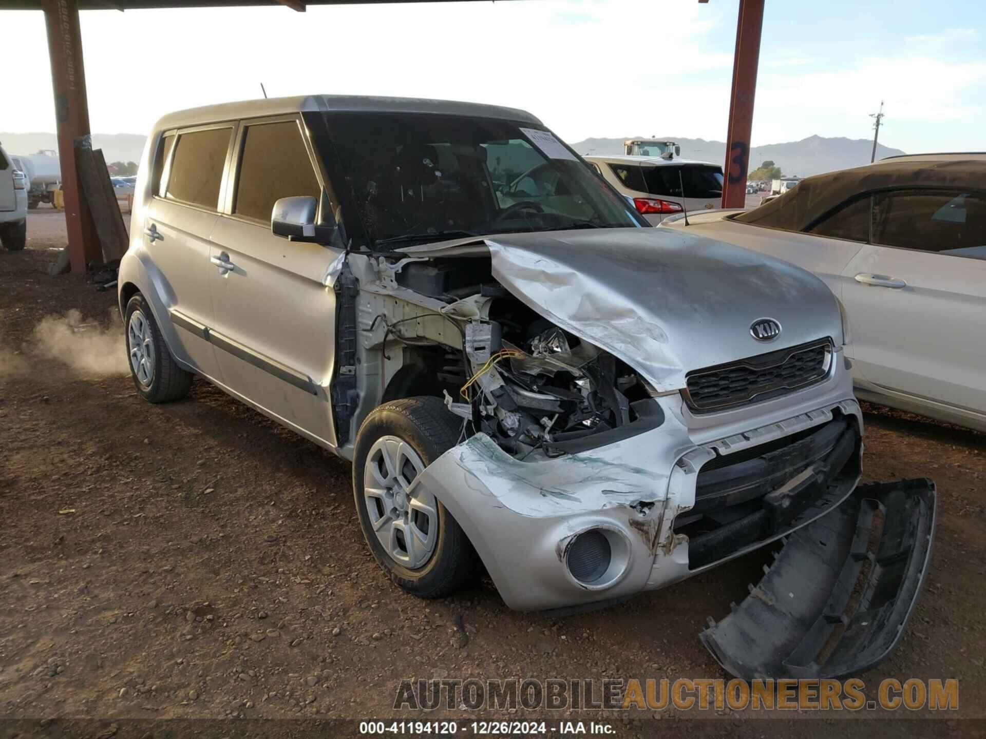 KNDJT2A53D7527822 KIA SOUL 2013