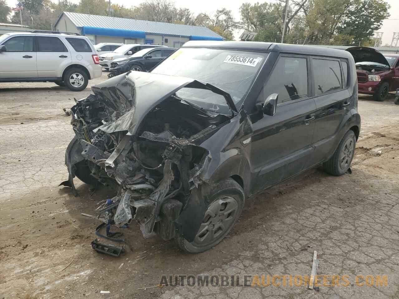 KNDJT2A53D7540702 KIA SOUL 2013