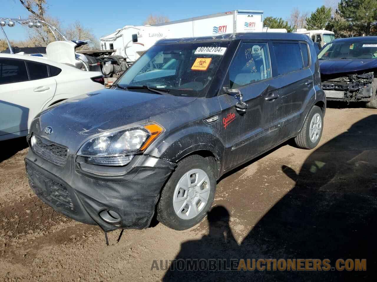 KNDJT2A53D7622137 KIA SOUL 2013