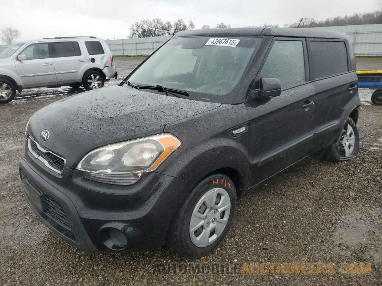 KNDJT2A54D7627203 KIA SOUL 2013