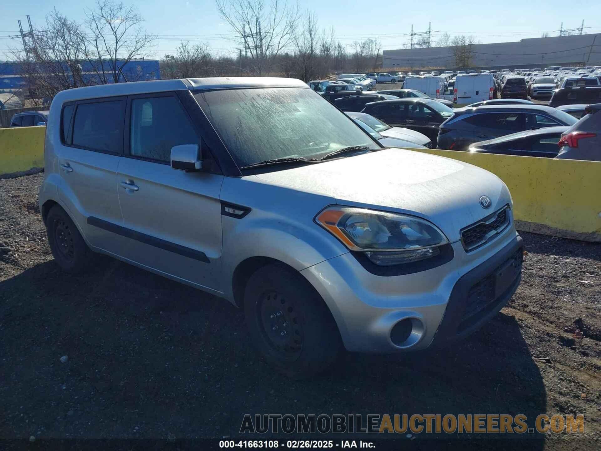 KNDJT2A55D7519897 KIA SOUL 2013