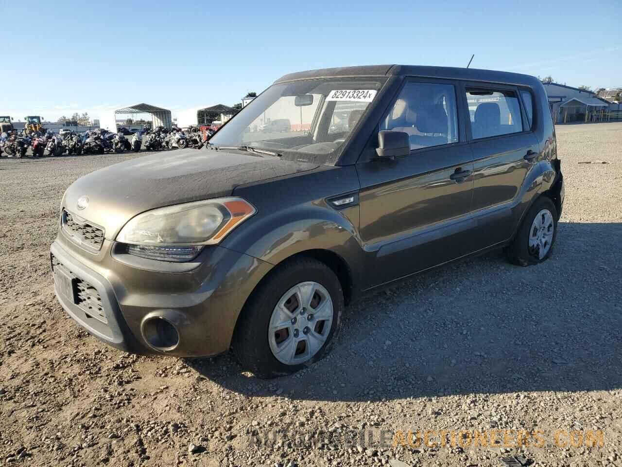 KNDJT2A55D7539258 KIA SOUL 2013