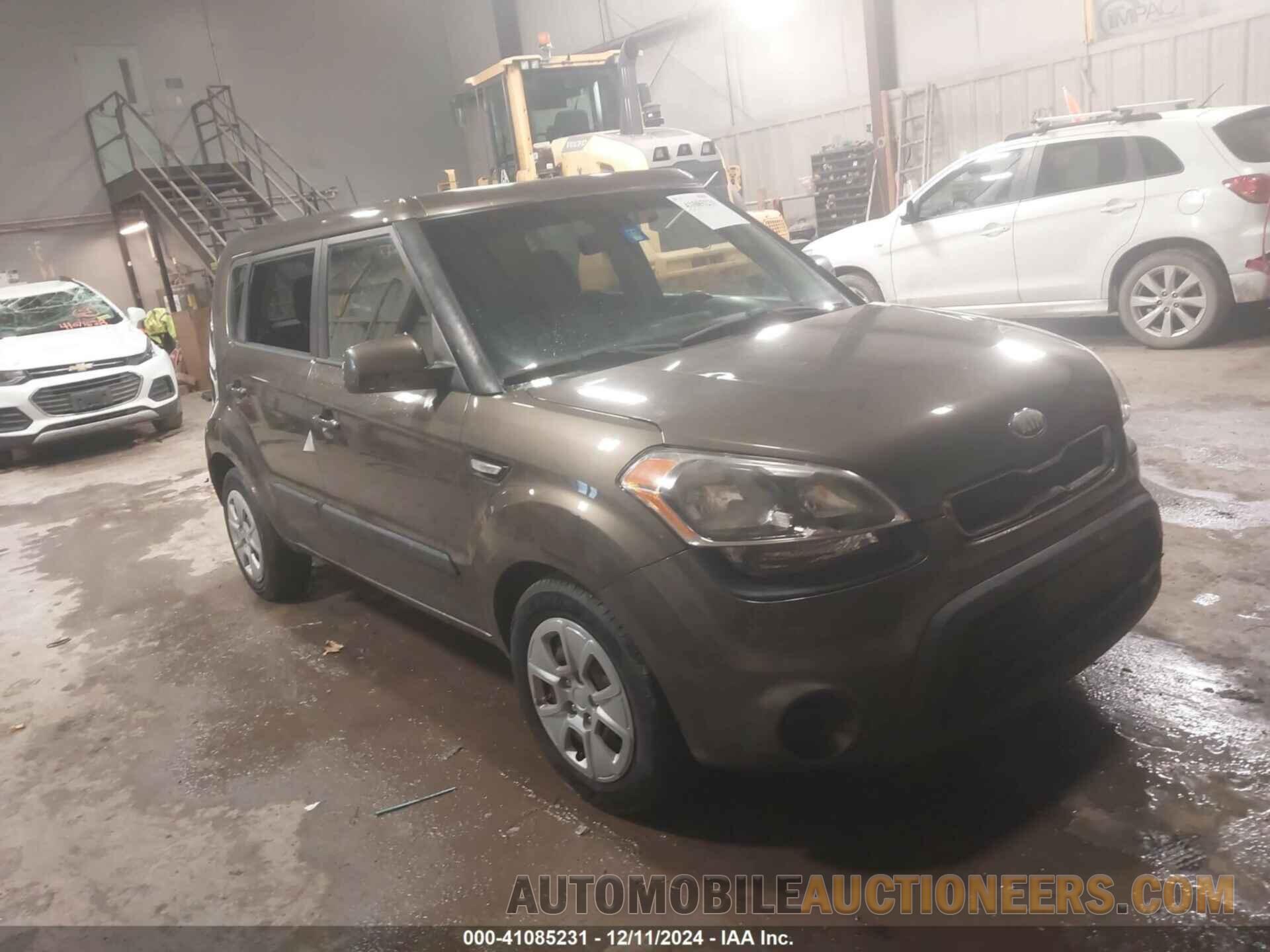 KNDJT2A55D7560563 KIA SOUL 2013