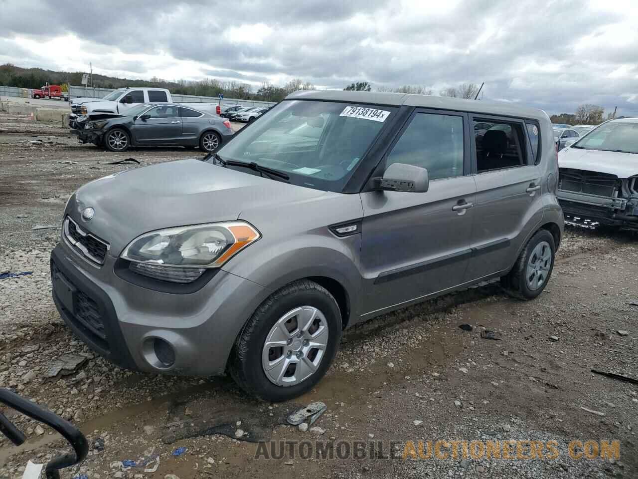 KNDJT2A55D7610037 KIA SOUL 2013