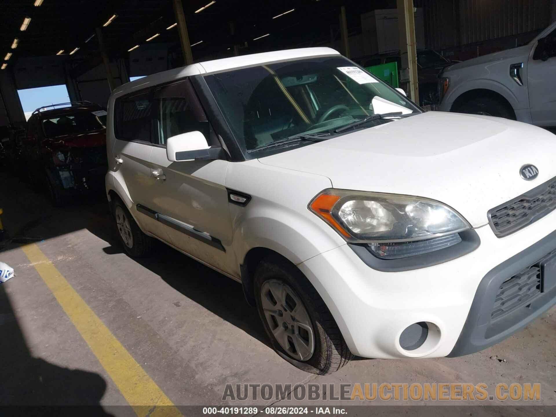 KNDJT2A56D7520699 KIA SOUL 2013