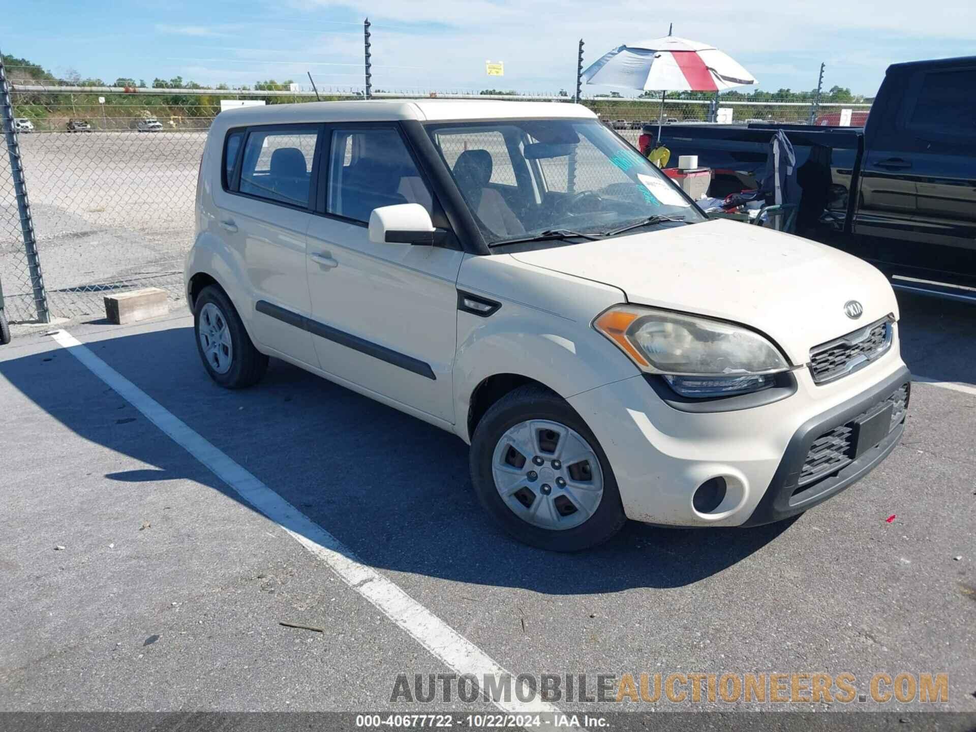 KNDJT2A56D7764532 KIA SOUL 2013