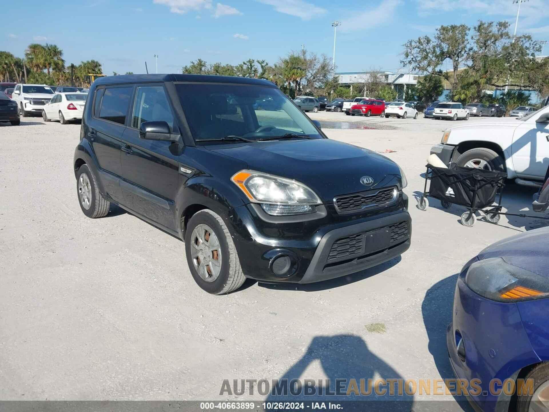 KNDJT2A58D7562095 KIA SOUL 2013