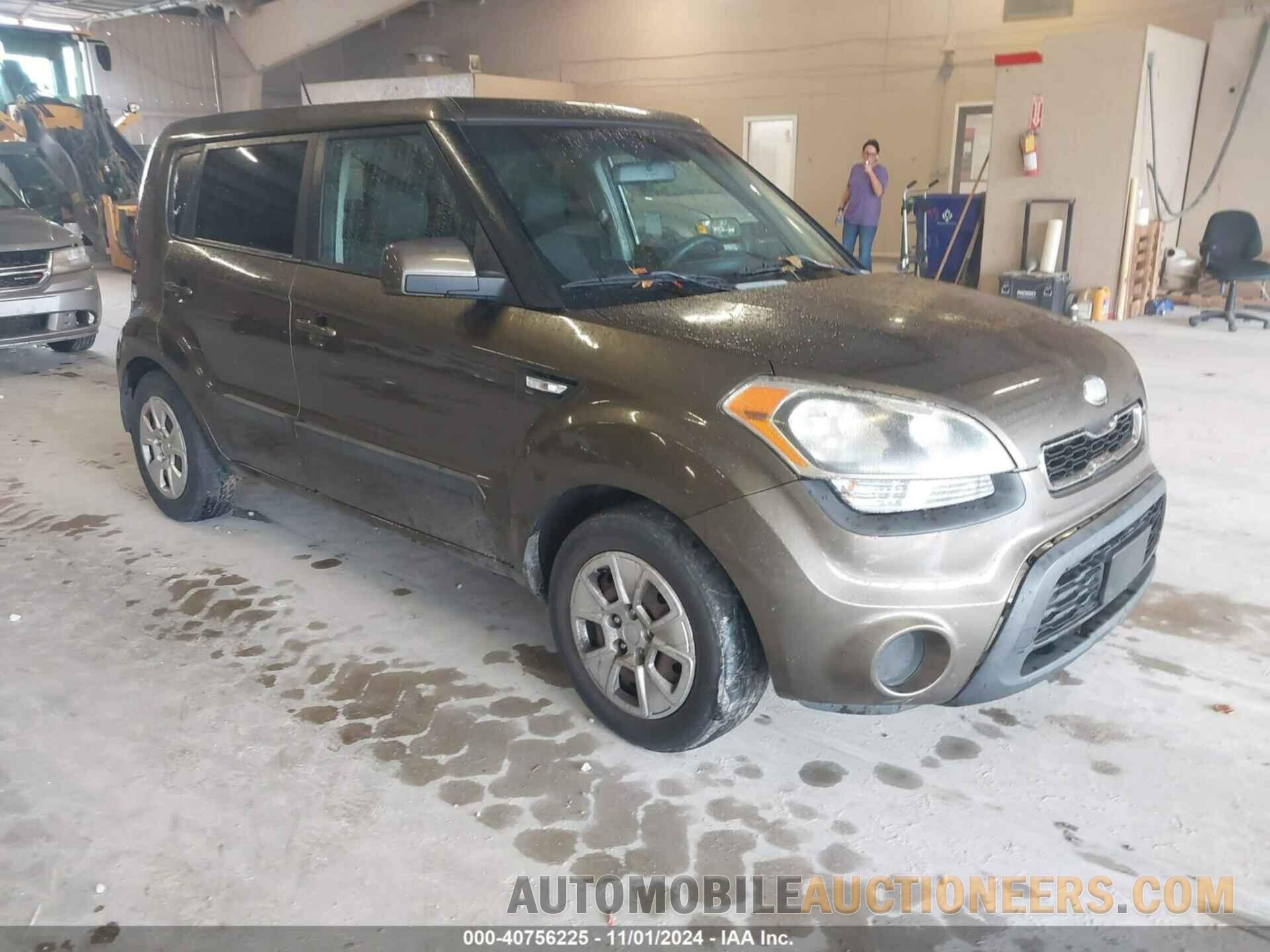 KNDJT2A58D7562548 KIA SOUL 2013