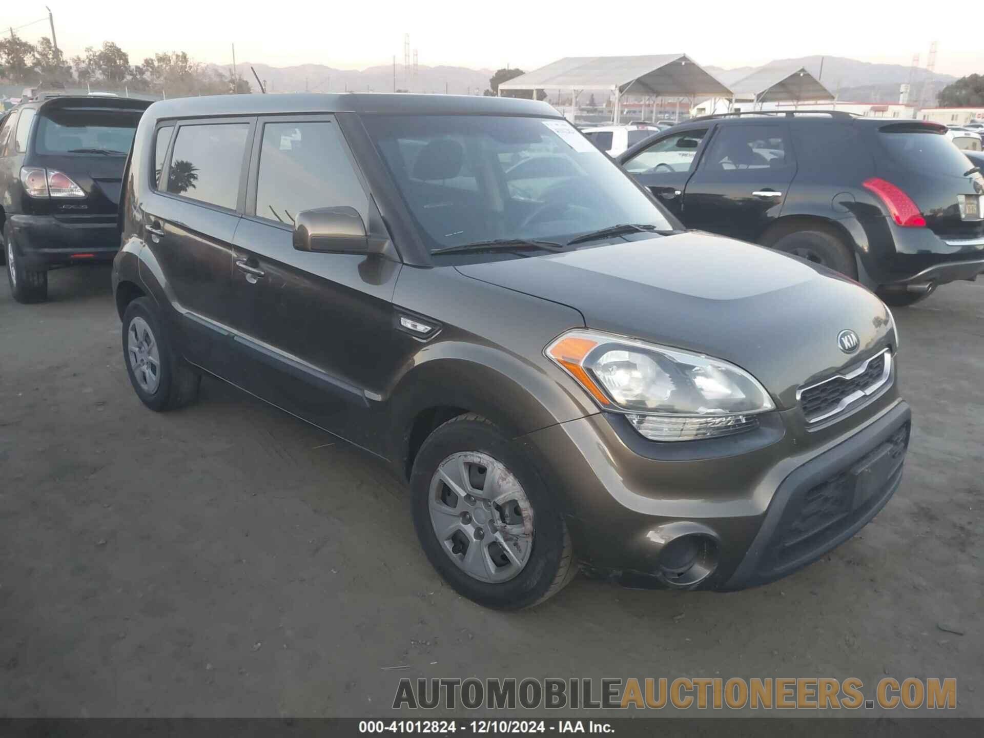 KNDJT2A5XD7562552 KIA SOUL 2013