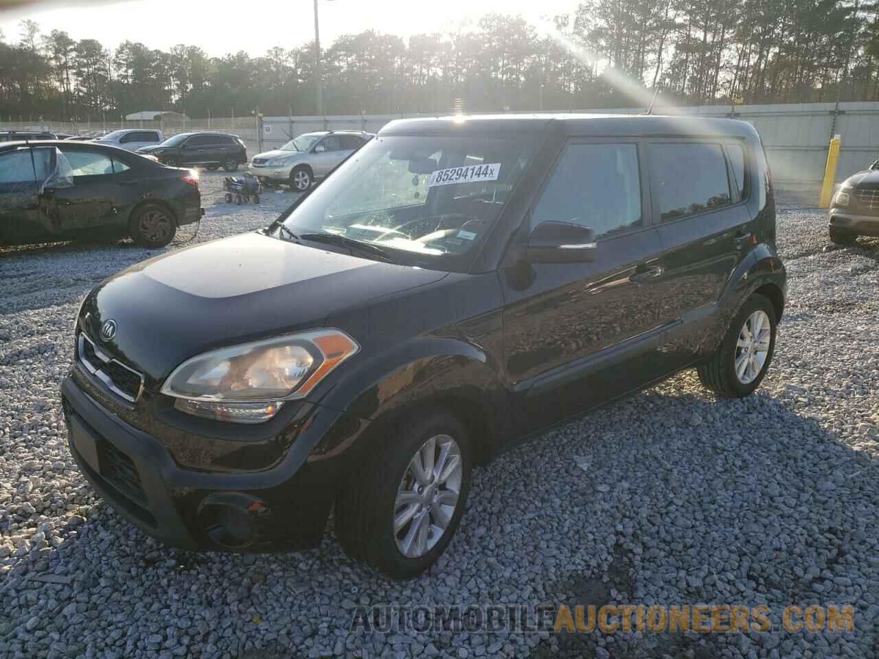 KNDJT2A60D7557725 KIA SOUL 2013