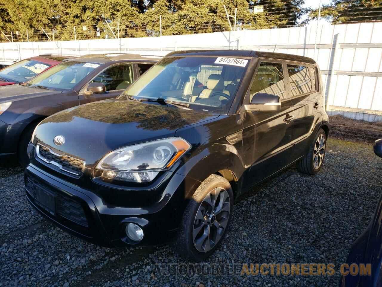 KNDJT2A60D7562049 KIA SOUL 2013