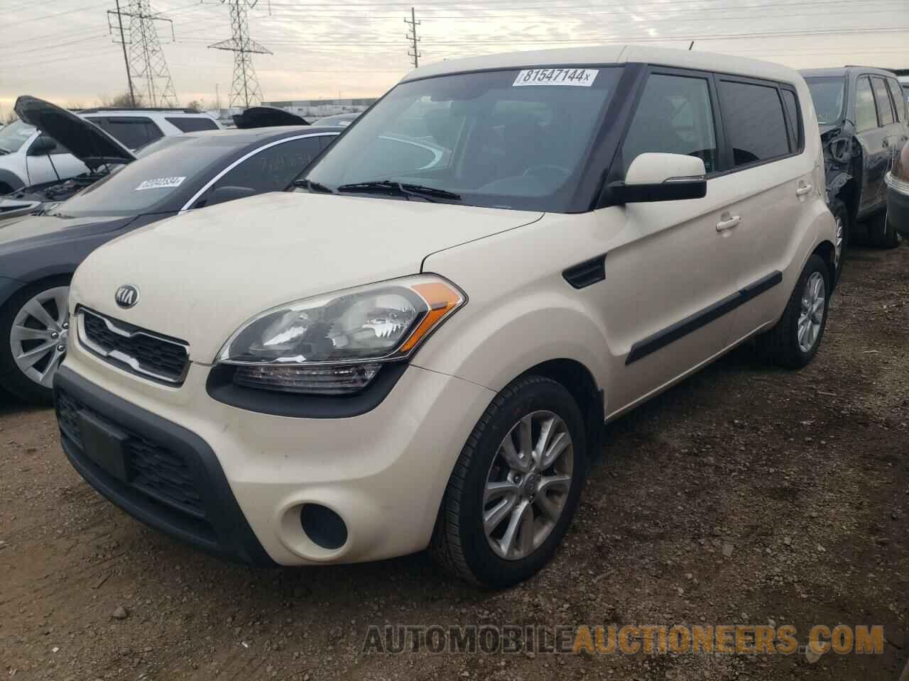 KNDJT2A60D7758864 KIA SOUL 2013