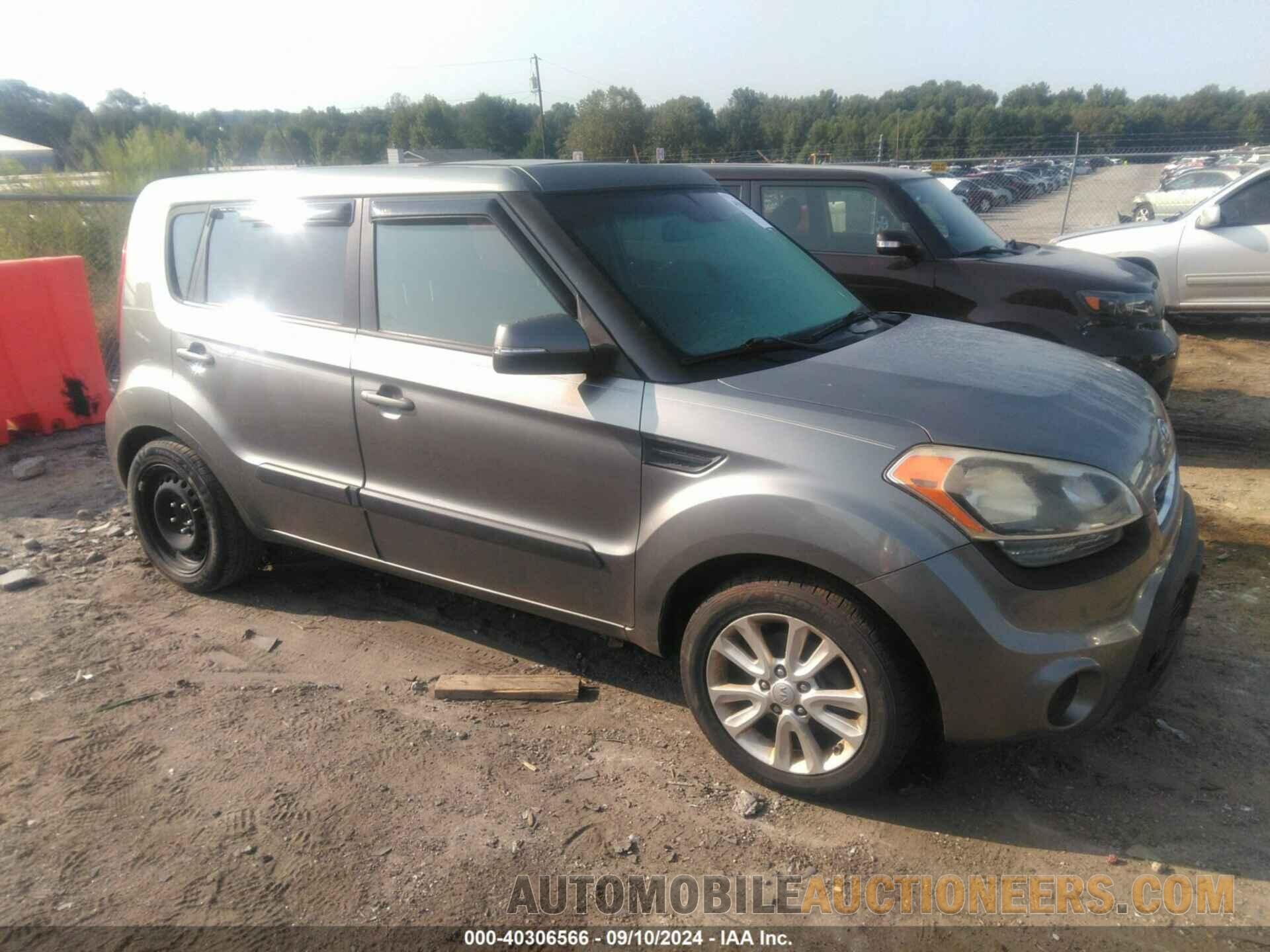 KNDJT2A62C7353393 KIA SOUL 2012