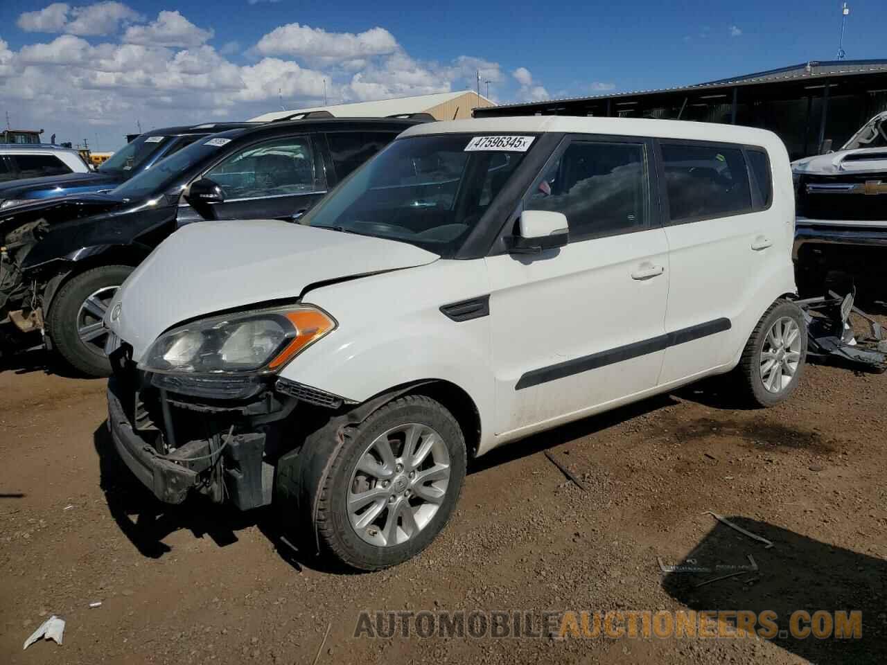 KNDJT2A63D7512813 KIA SOUL 2013