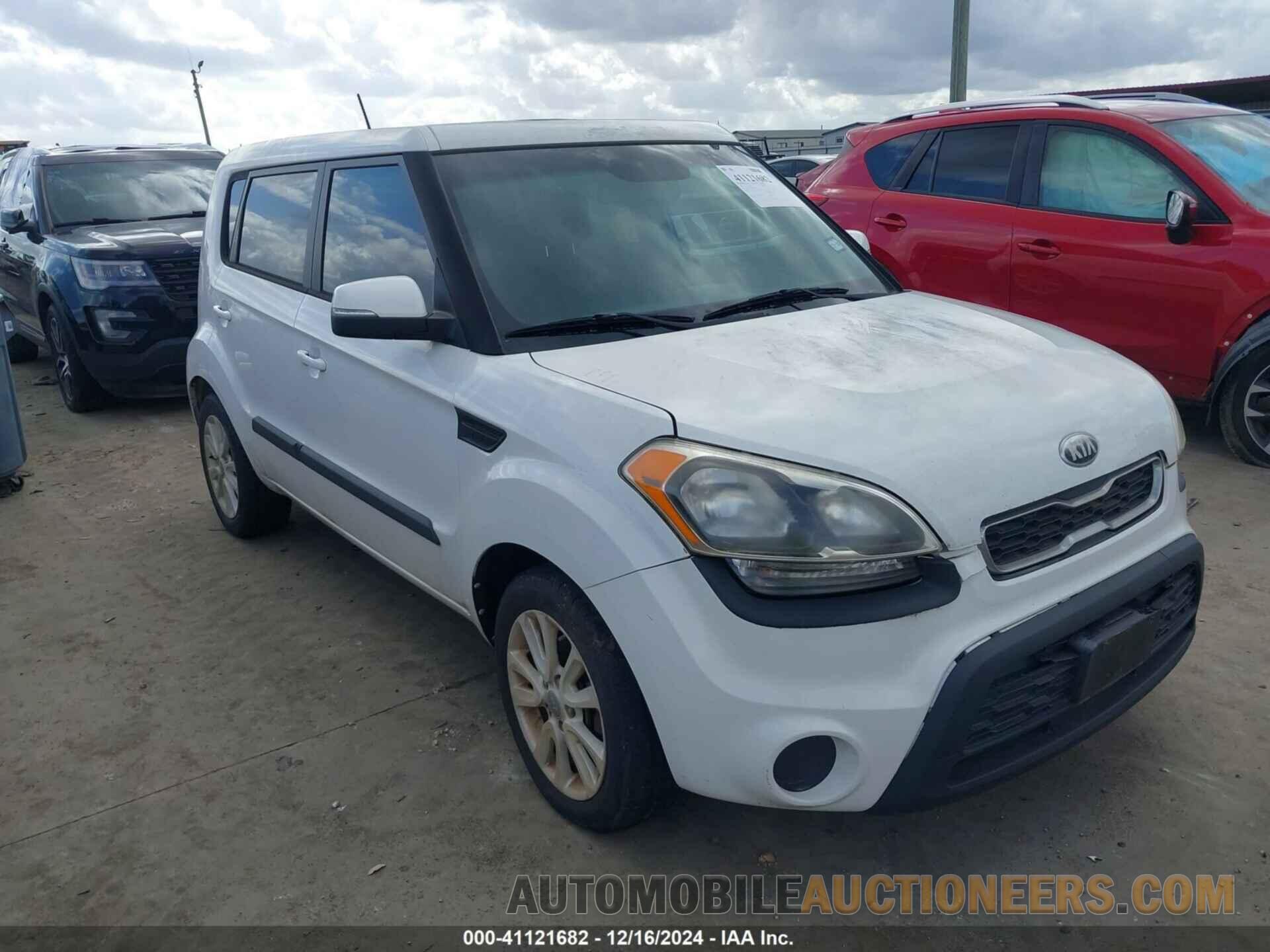 KNDJT2A63D7558576 KIA SOUL 2013