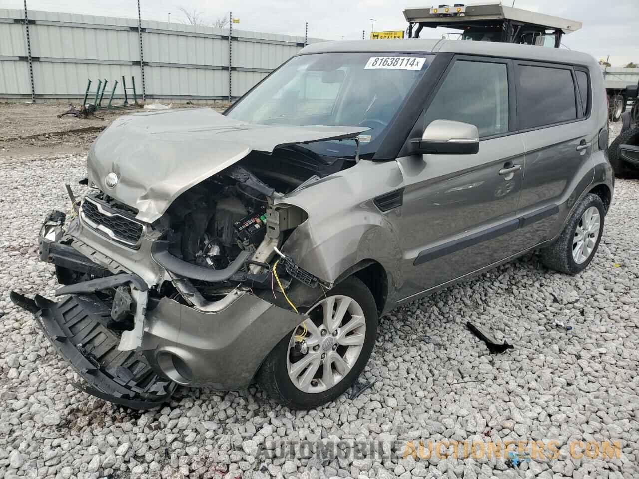 KNDJT2A66D7558877 KIA SOUL 2013